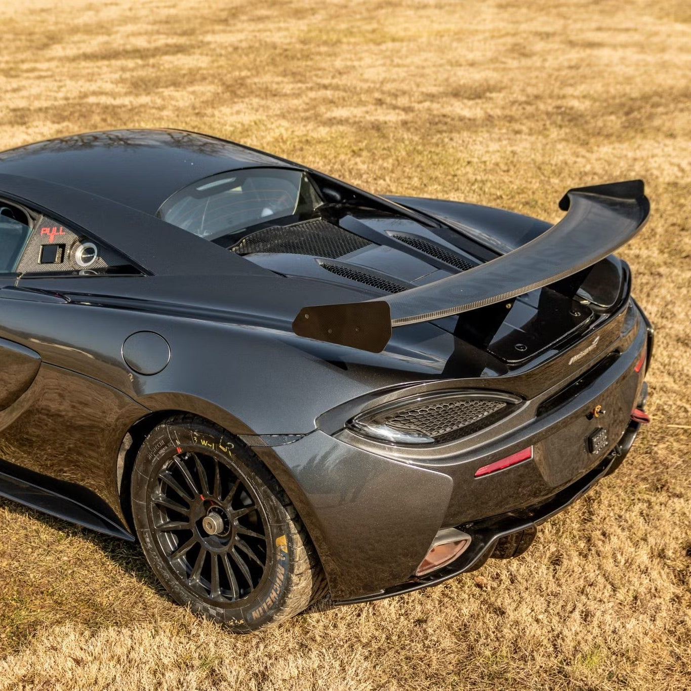 GT4 Style Carbon Fiber Wing - McLaren 570s