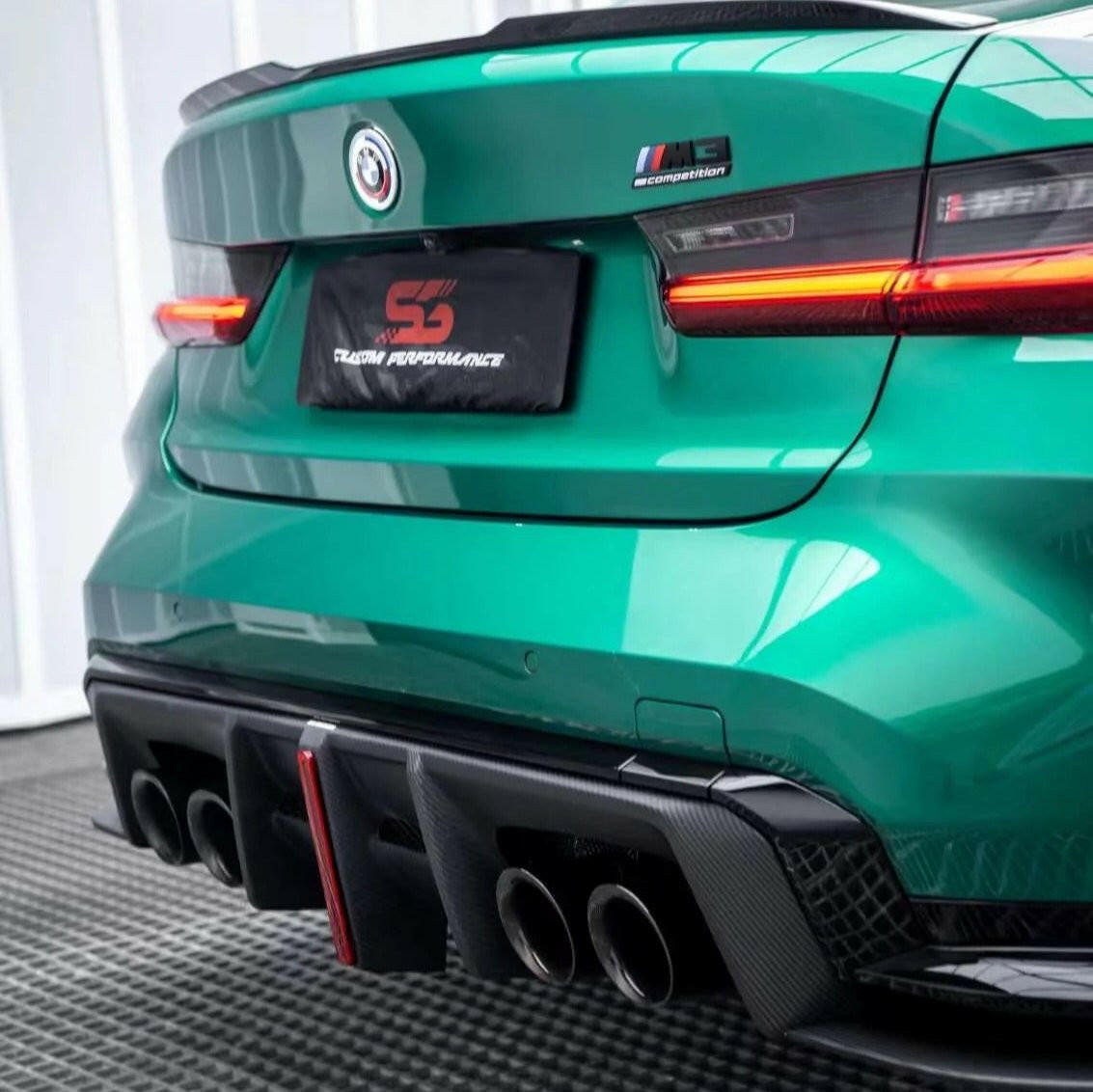 2 In 1 AE Style Carbon Fiber LED Rear Diffuser And Splitters - G80 M3 | G82/G83 M4.