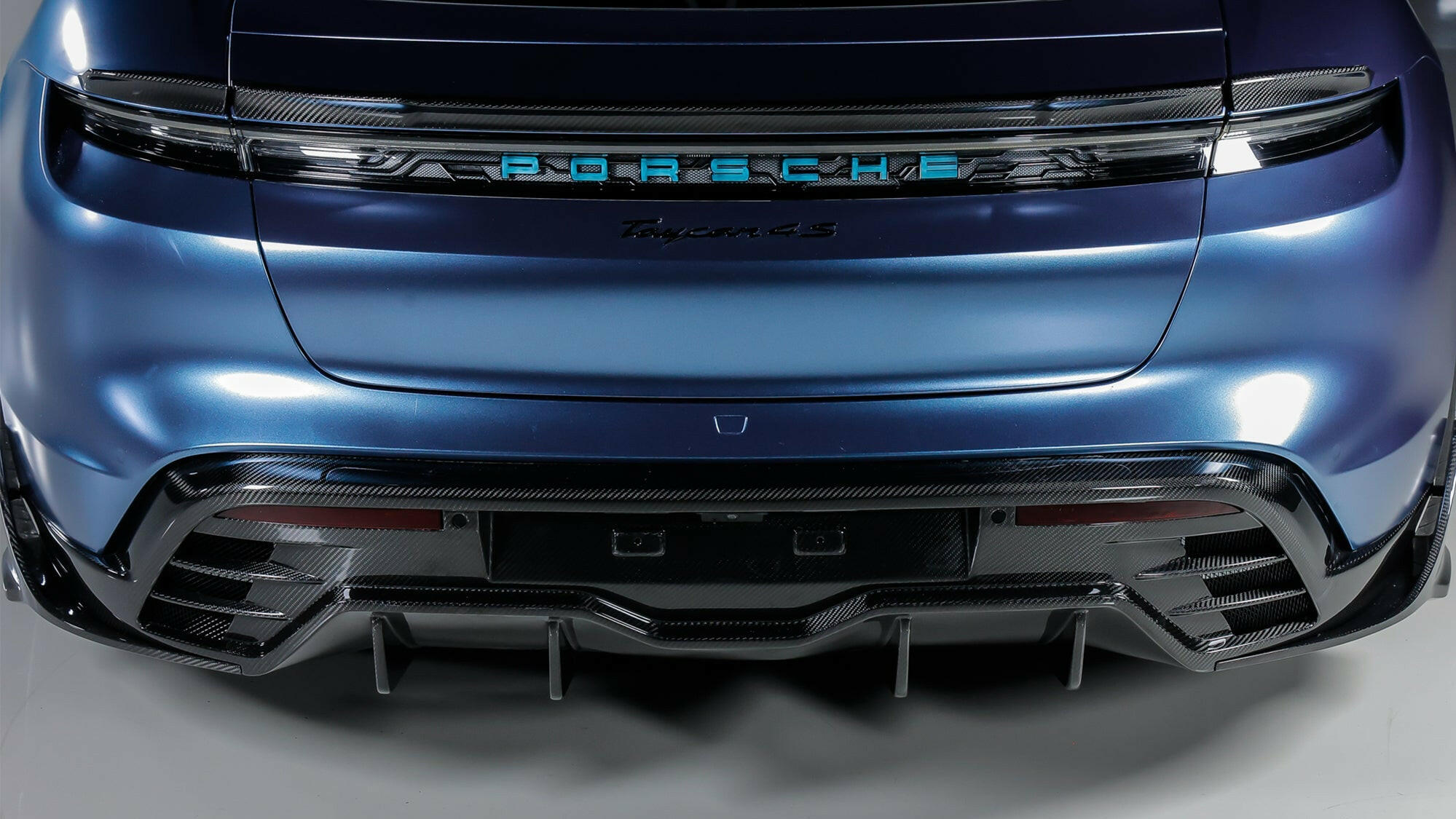 Paktechz Carbon Fiber Diffuser - Porsche Taycan.
