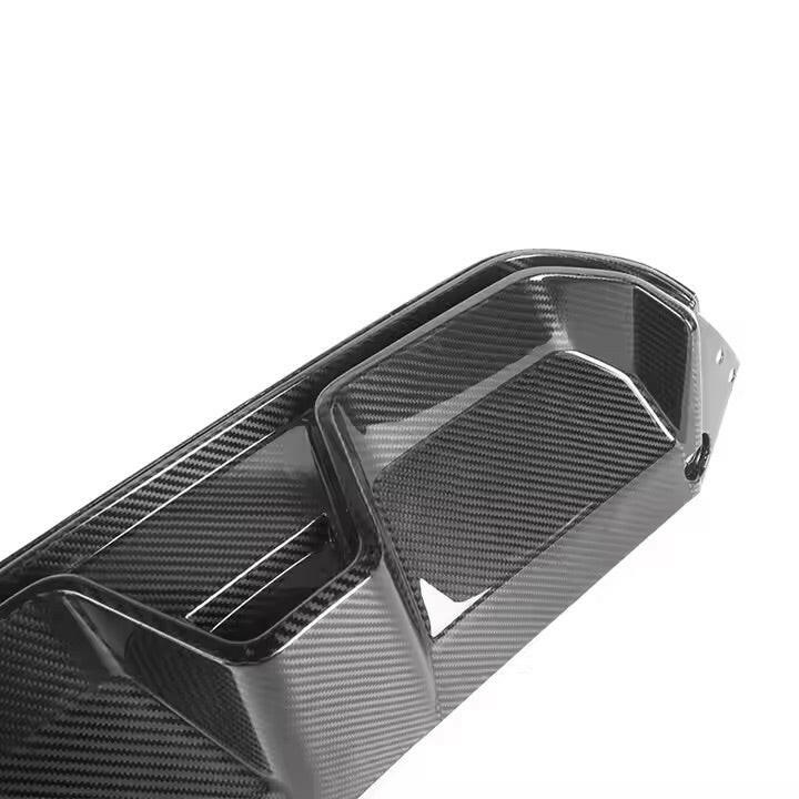 CS Style Carbon Fiber Diffuser - F90 M5 (LCI Only).