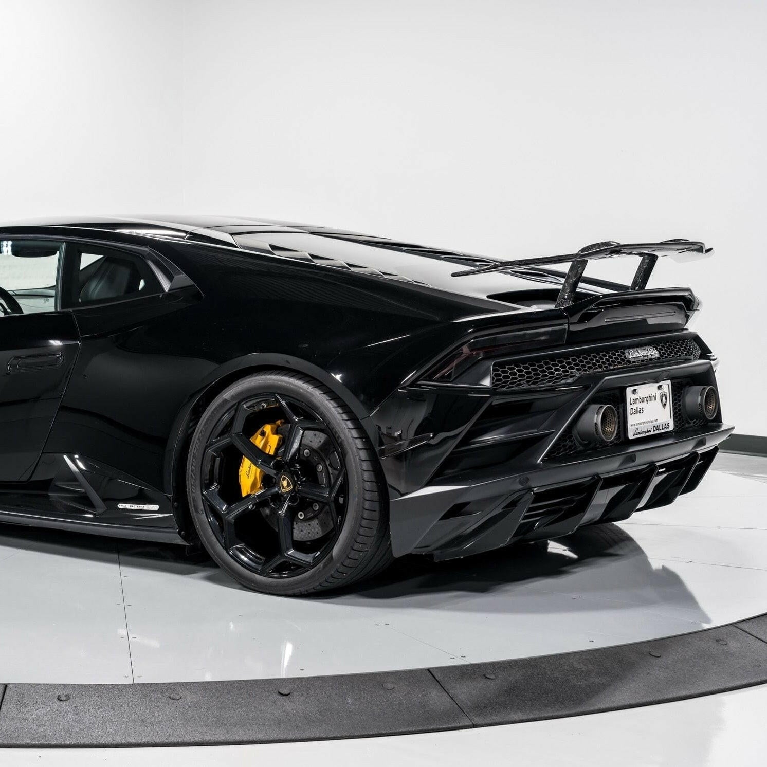 N Style Carbon Fiber Spoiler - Lamborghini Huracán LP580 / LP610 / EVO.