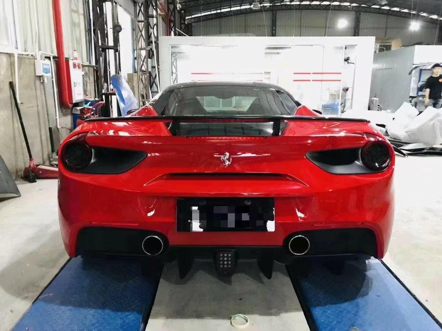 N Style Carbon Fiber Wing - Ferrari 488 GTB.
