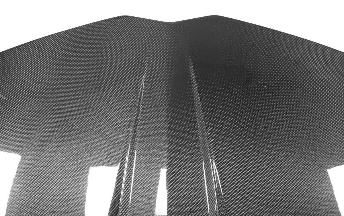 TC Style Carbon Fiber Hood - Lamborghini Urus.