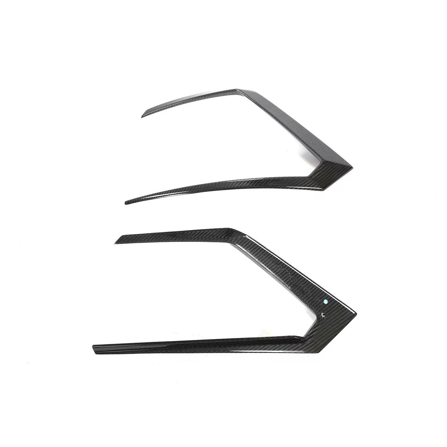 TC Style Carbon Fiber Rear Bumper Canards - Lamborghini Urus.