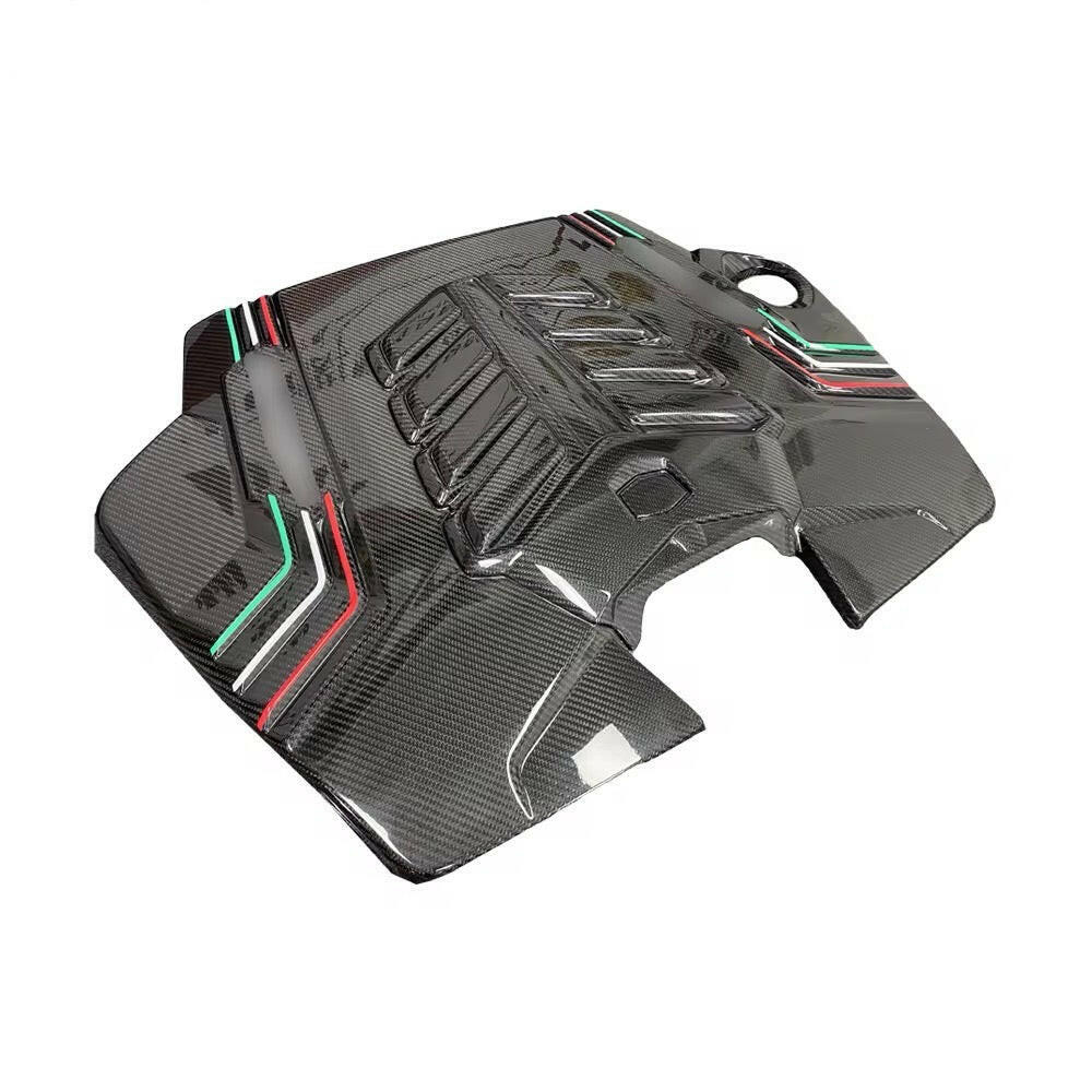 Carbon Fiber Engine Cover - Lamborghini Urus.