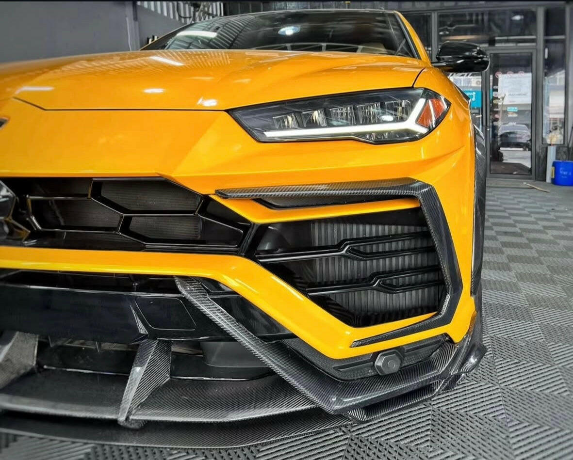 TC Style Carbon Fiber Front Lip - Lamborghini Urus.