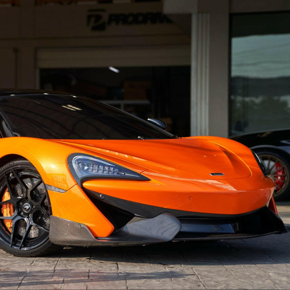 OEM Style Carbon Fiber Front Diffuser and Splitters - McLaren 570s/570GT.