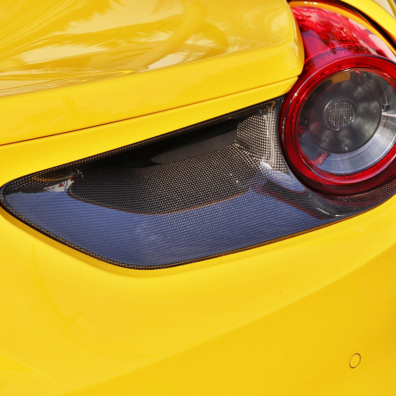 Carbon Fiber Rear Taillight Covers - Ferrari 488 GTB.
